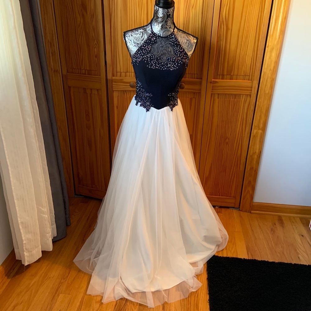 Blondie Nites gown